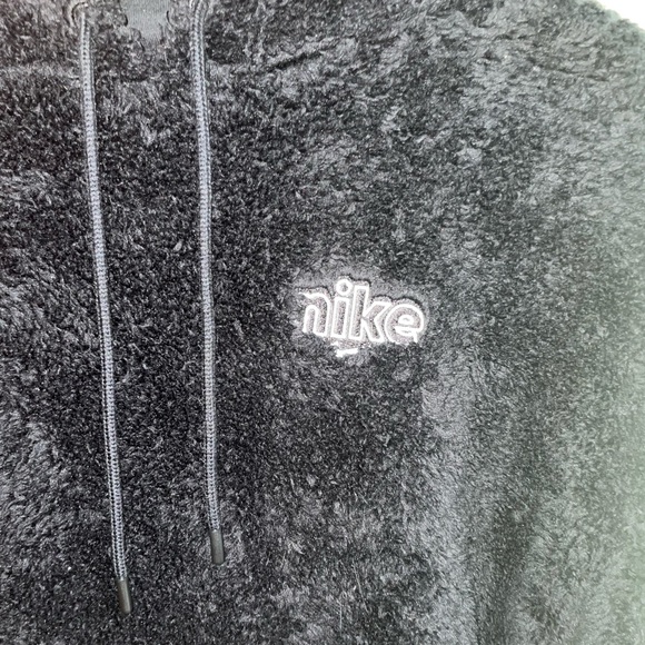 Nike sweatshirt - Picture 2 of 2